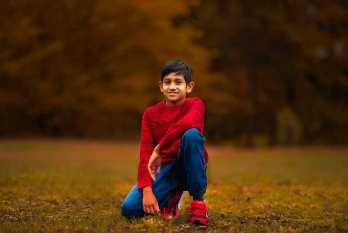 Naperville family photographer fall boy autumn