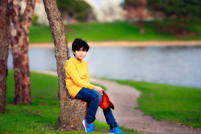 Naperville family photographer boy spring yellow lake brother