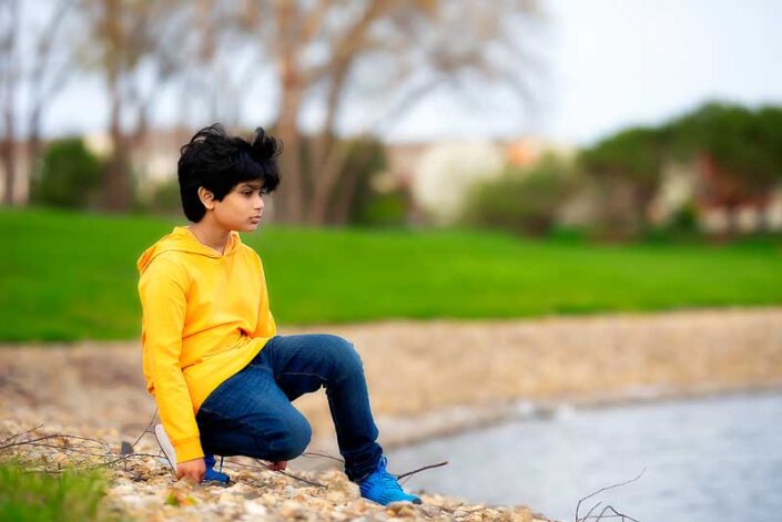 Naperville family photographer boy spring yellow lake brother